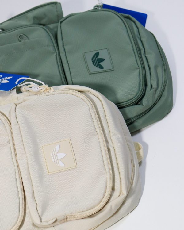 Crossbody Adidas verde y beige